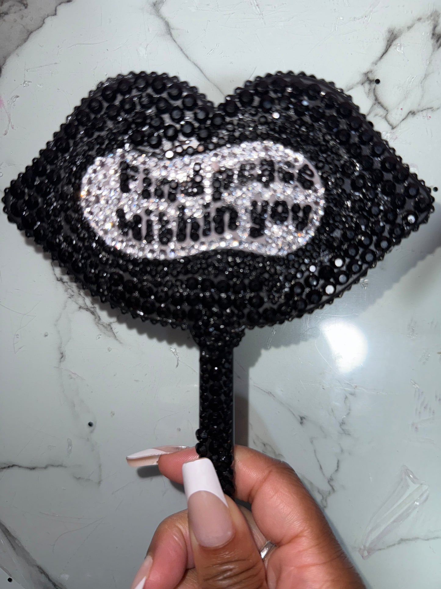 Black Lip Shape Mirror